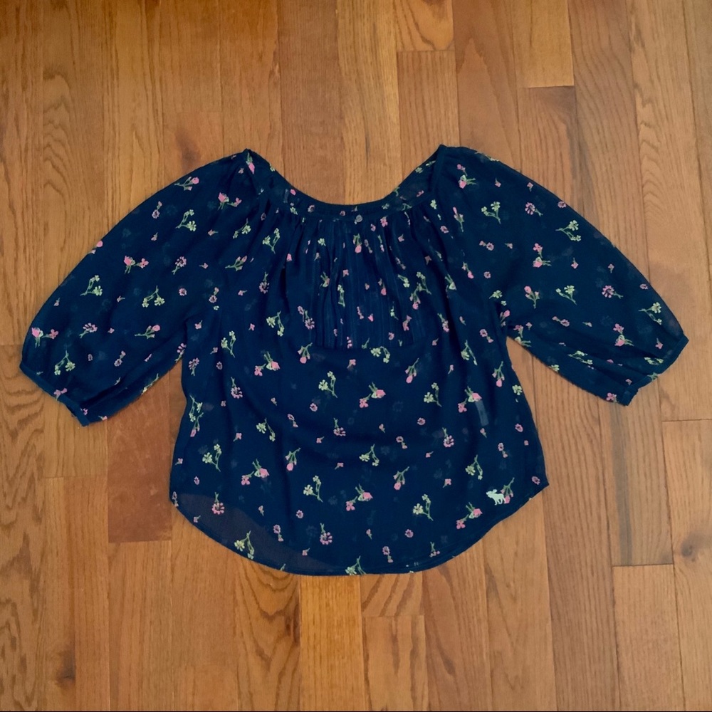 Flowy floral blouse